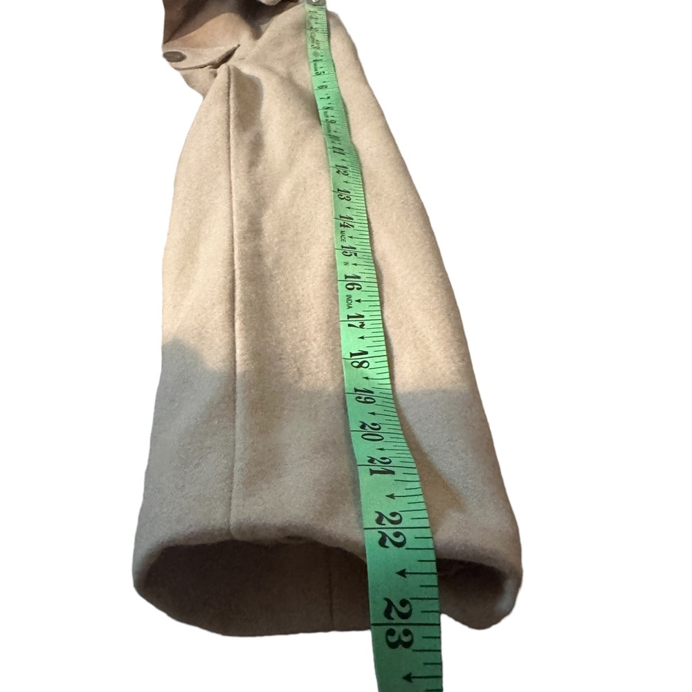 ❄️ Kenneth Cole Tan Coat 60% Wool - with branded buttons Size 8P - Picture 8 of 15
